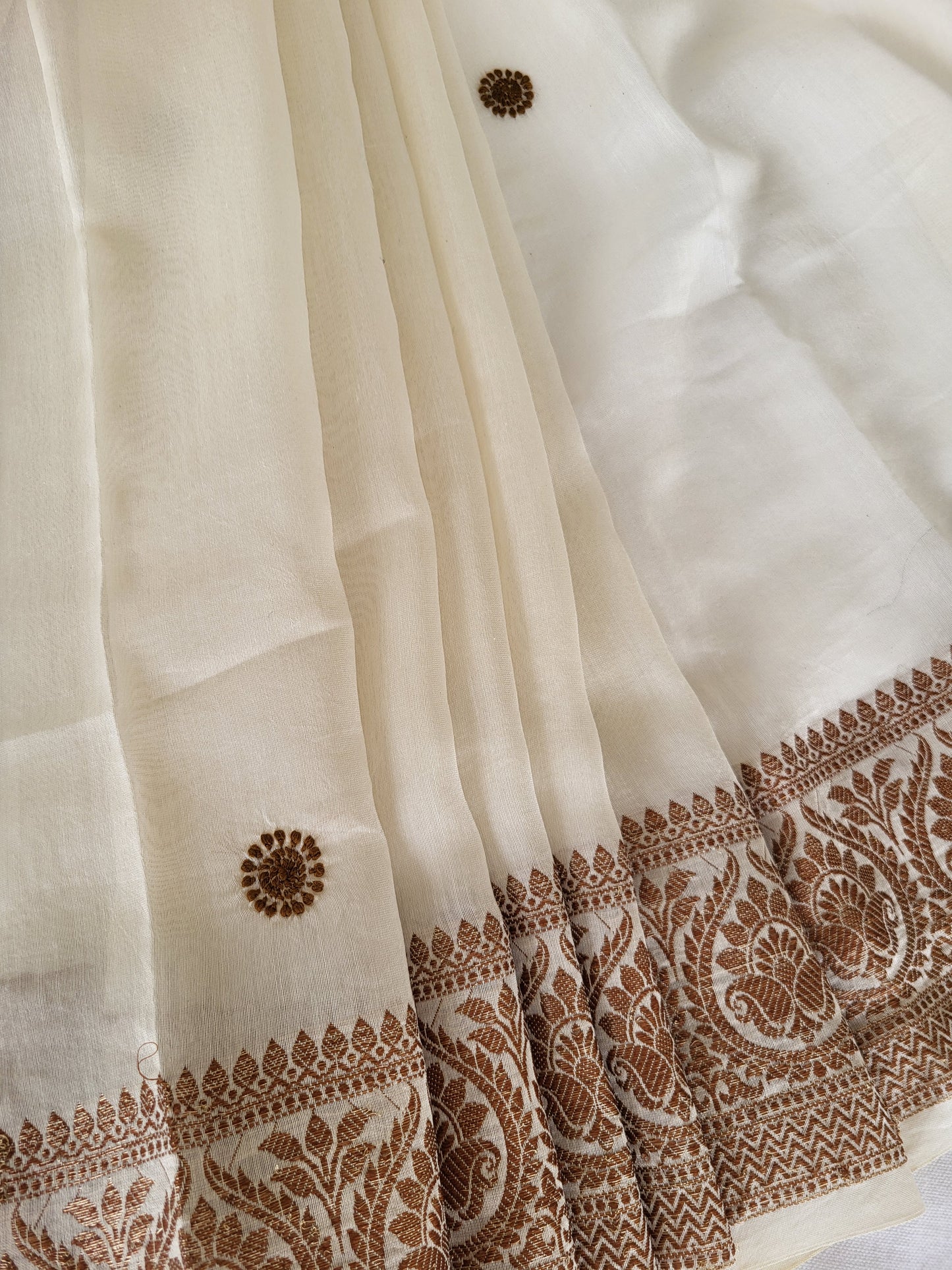 Chanderi Silk Chikankari Saree with Jacquard Border ( cream )