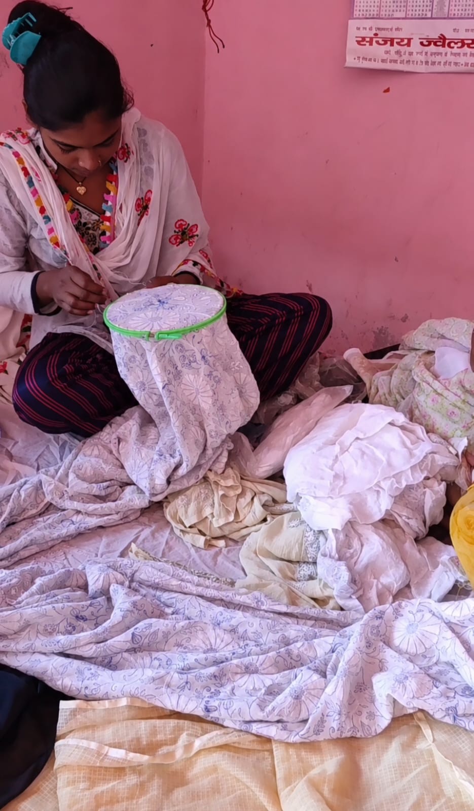 When a Needle Becomes a Teacher | Lucknavi Chikankari, Life & Vedanta | Manjari Chikankari