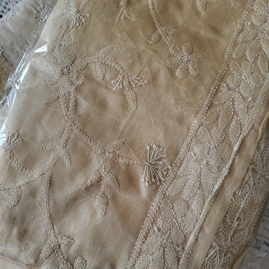 Tussar Silk All over Jaal Chikankari Dupatta  (Off white)