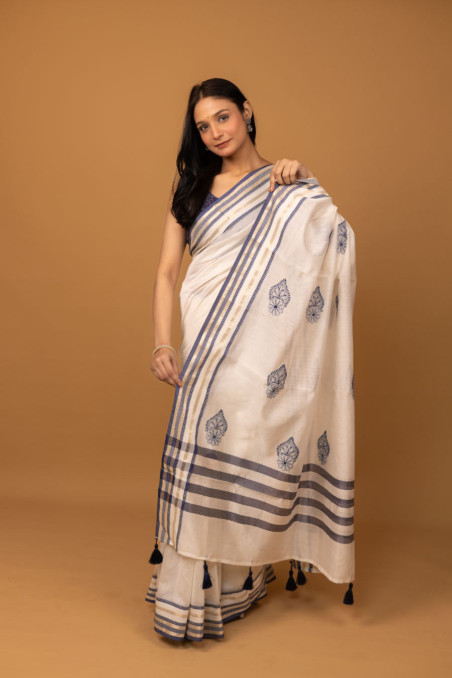 Vidushi | Pearly Mangalgiri cotton Chikankari Saree
