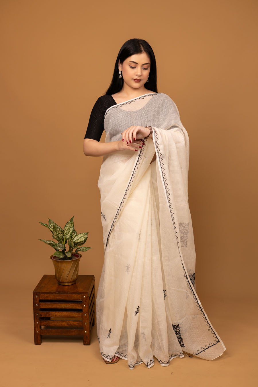 Hansini | Elegant Off white Kotadoriya Cotton Chikankari Saree