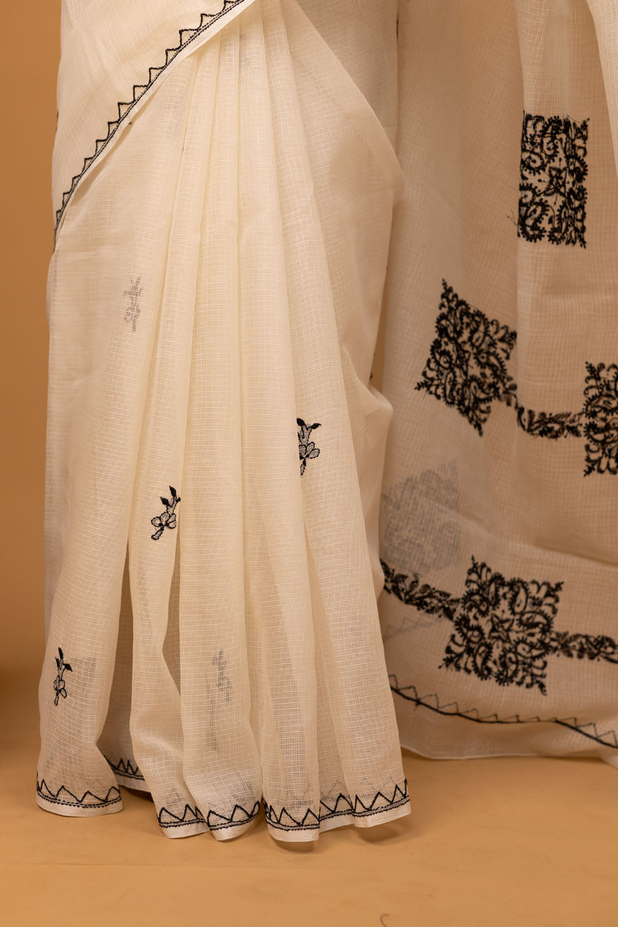 Hansini | Elegant Off white Kotadoriya Cotton Chikankari Saree