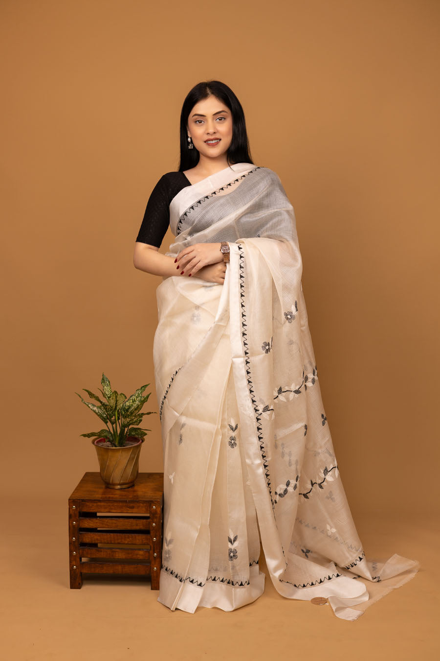 Hansini | Pearl Drape Off white Tussar Kota Silk Chikankari Saree