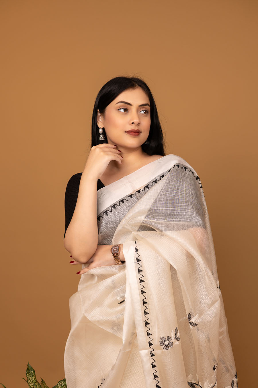 Hansini | Pearl Drape Off white Tussar Kota Silk Chikankari Saree