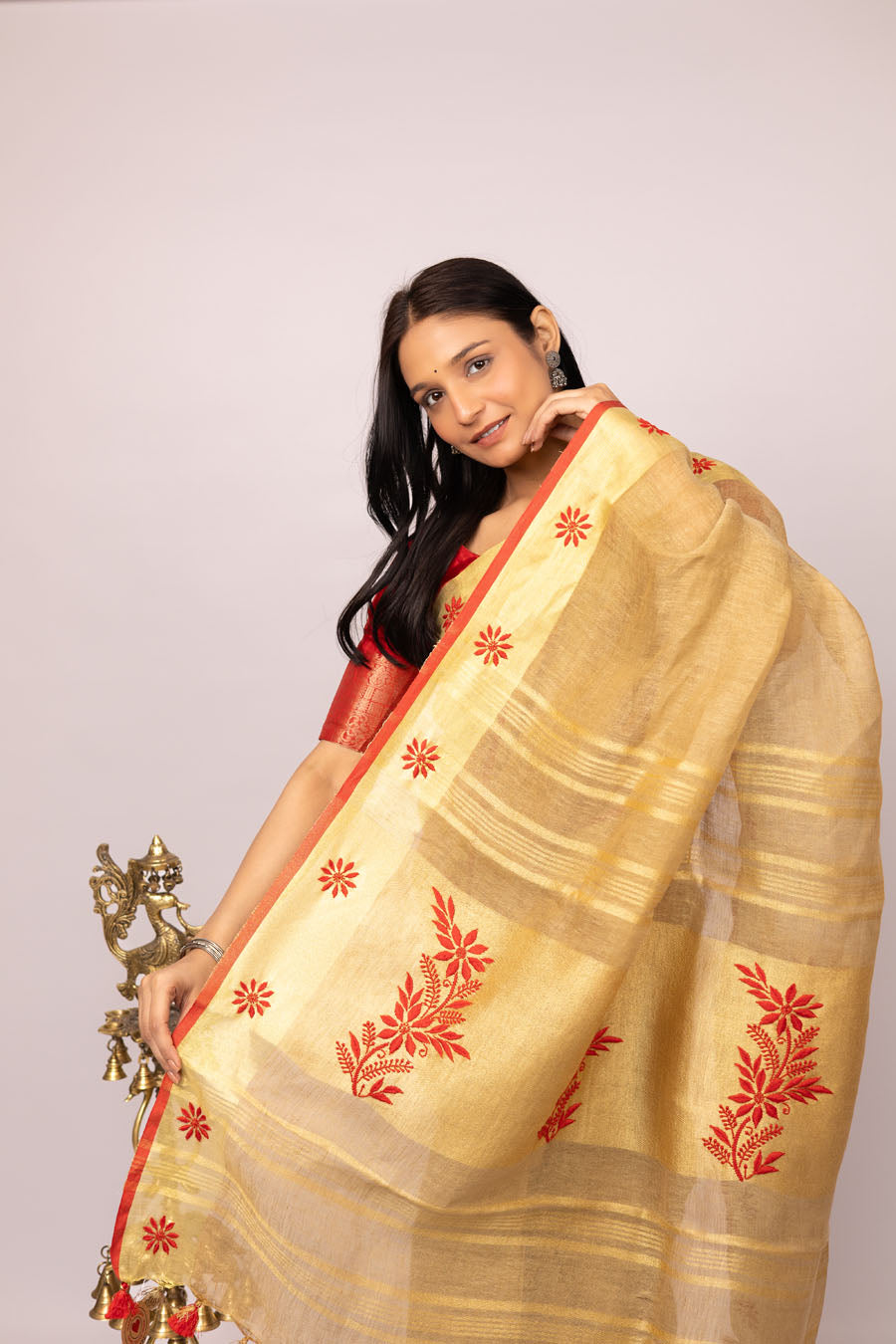 Vidushi | Nude Gold Linen Saree with Chikankari Embroidery
