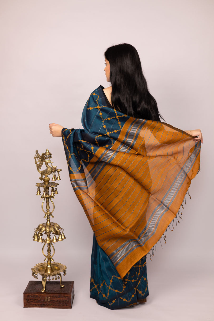 Vidushi | Meadow green Mangalgiri Pattu silk Chikankari Saree