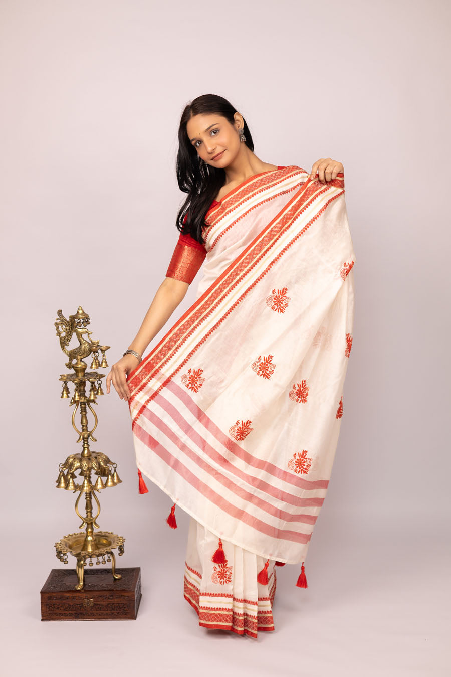 Vidushi | Imperial Off White Mangalgiri cotton Chikankari Saree with Red zari border and red Chikankari Embroidery