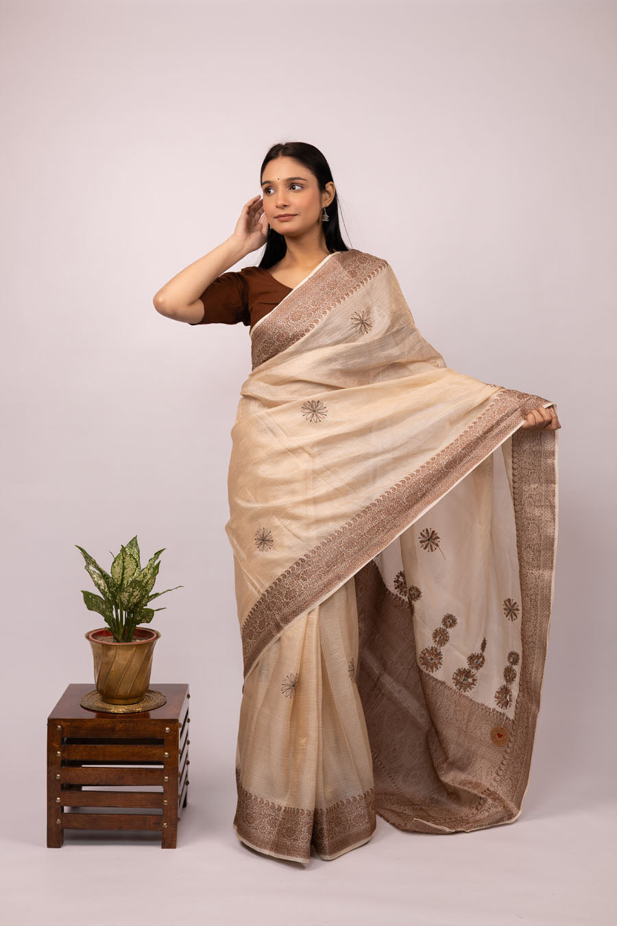 Tussar Silk Kota zari weave Saree with Chikankari embroidery and Jacquard border Pallu for Party and graceful evenings