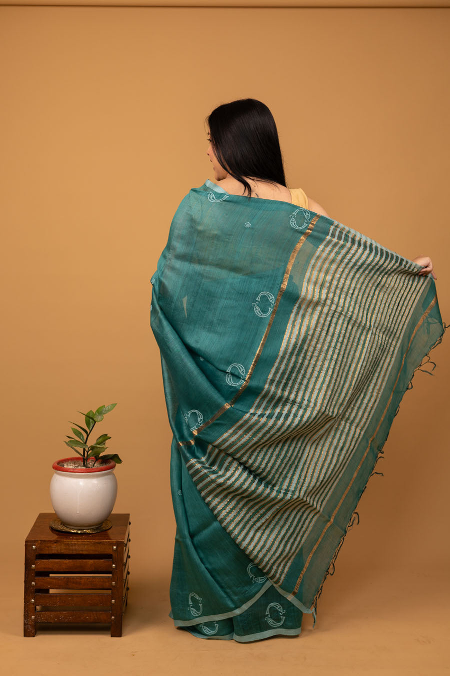 Urvashi | Seafoam Rama Green Tussar Moonga Silk Chikankari Saree