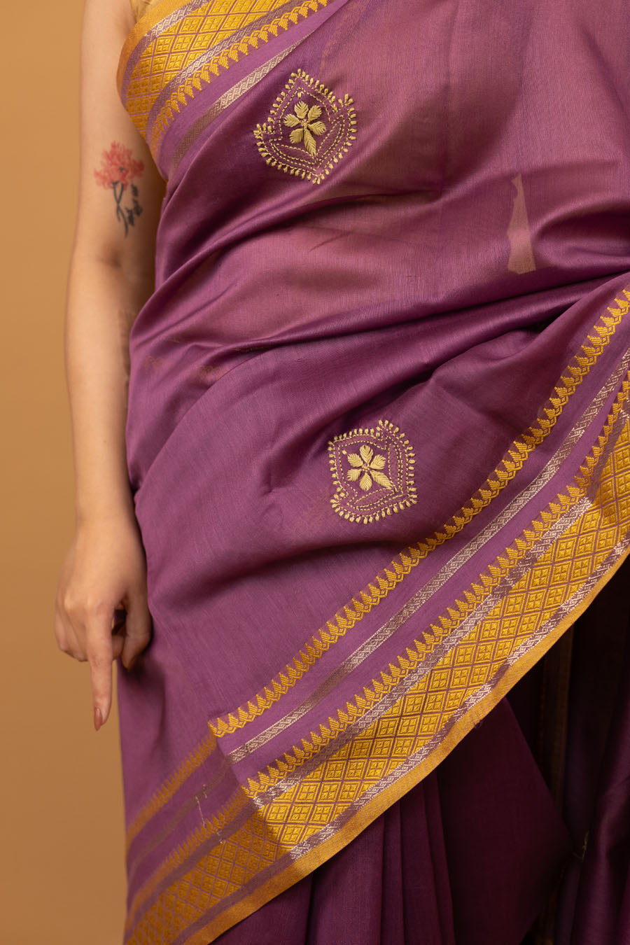 close up of Purple Mangalgiri Chikankari saree front view