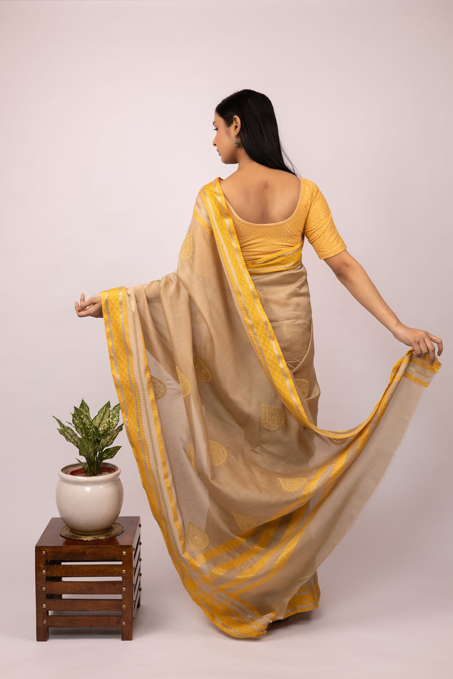 Vidushi | Earthmist Beige Mangalgiri Cotton Chikankari Saree