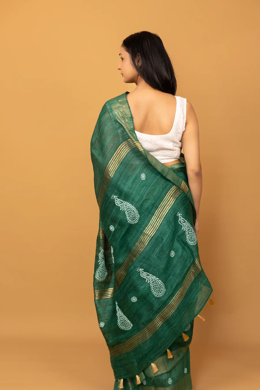 Handcrafted Green Cotton Saree with Paisley Motifs and Woven Border