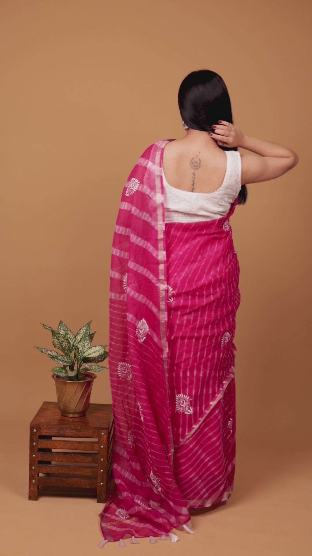 Surmayi | Crimson Pink Kotadoriya Leheriya Cotton ChikankariSaree