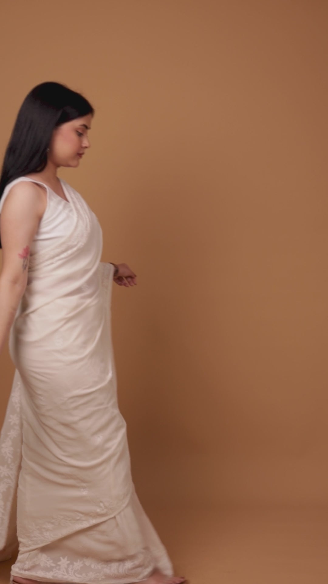 Hansini | Whispering White Pure Georgette Chikankari Saree