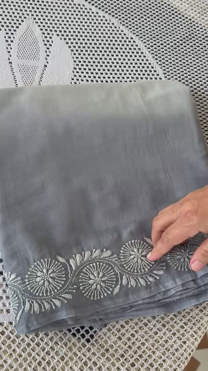 Mulmul cotton Chikankari Saree (Lavender and grey shade)