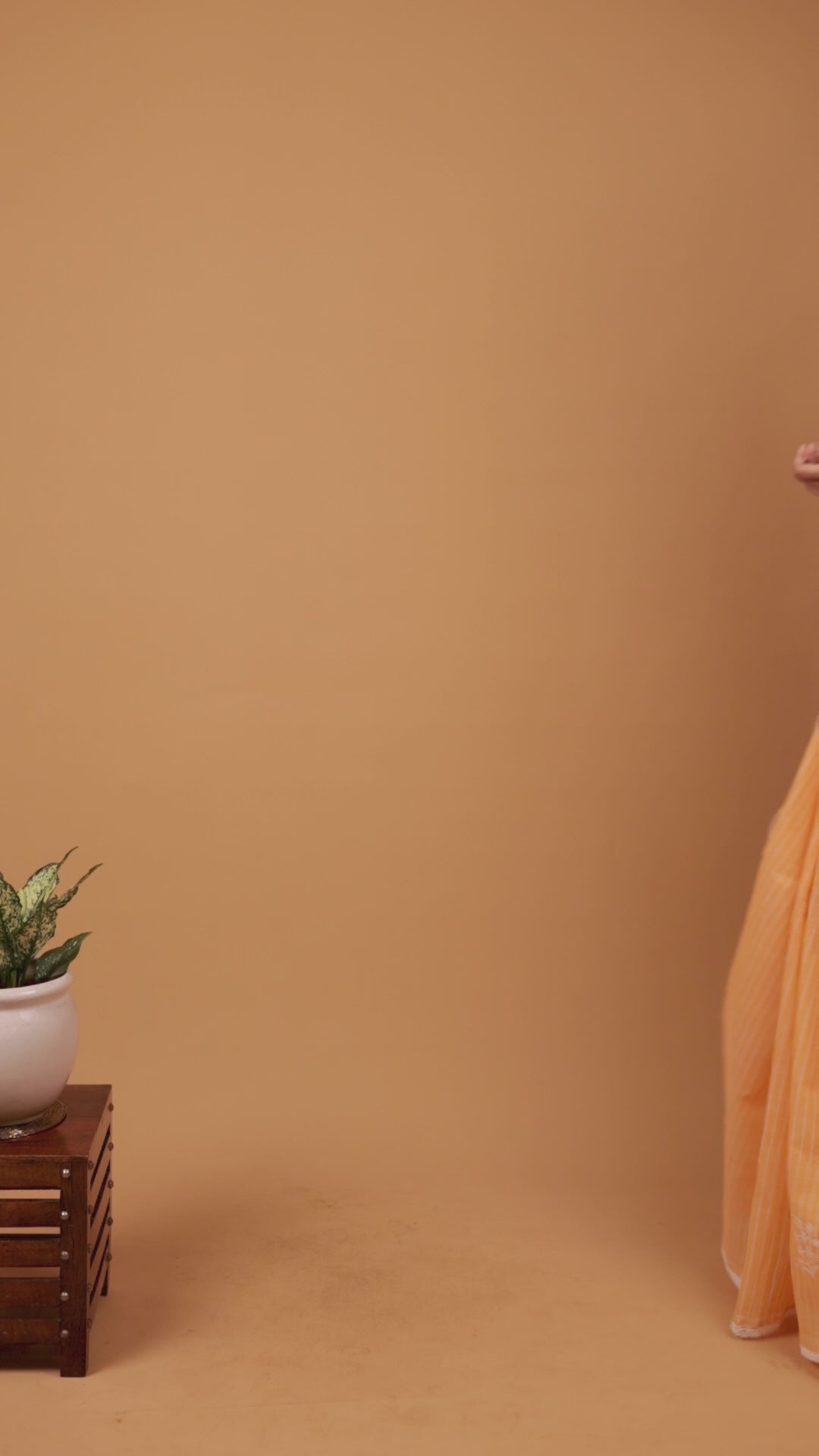 Vidushi | Canary Yellow Handloom Cotton Chikankari Saree