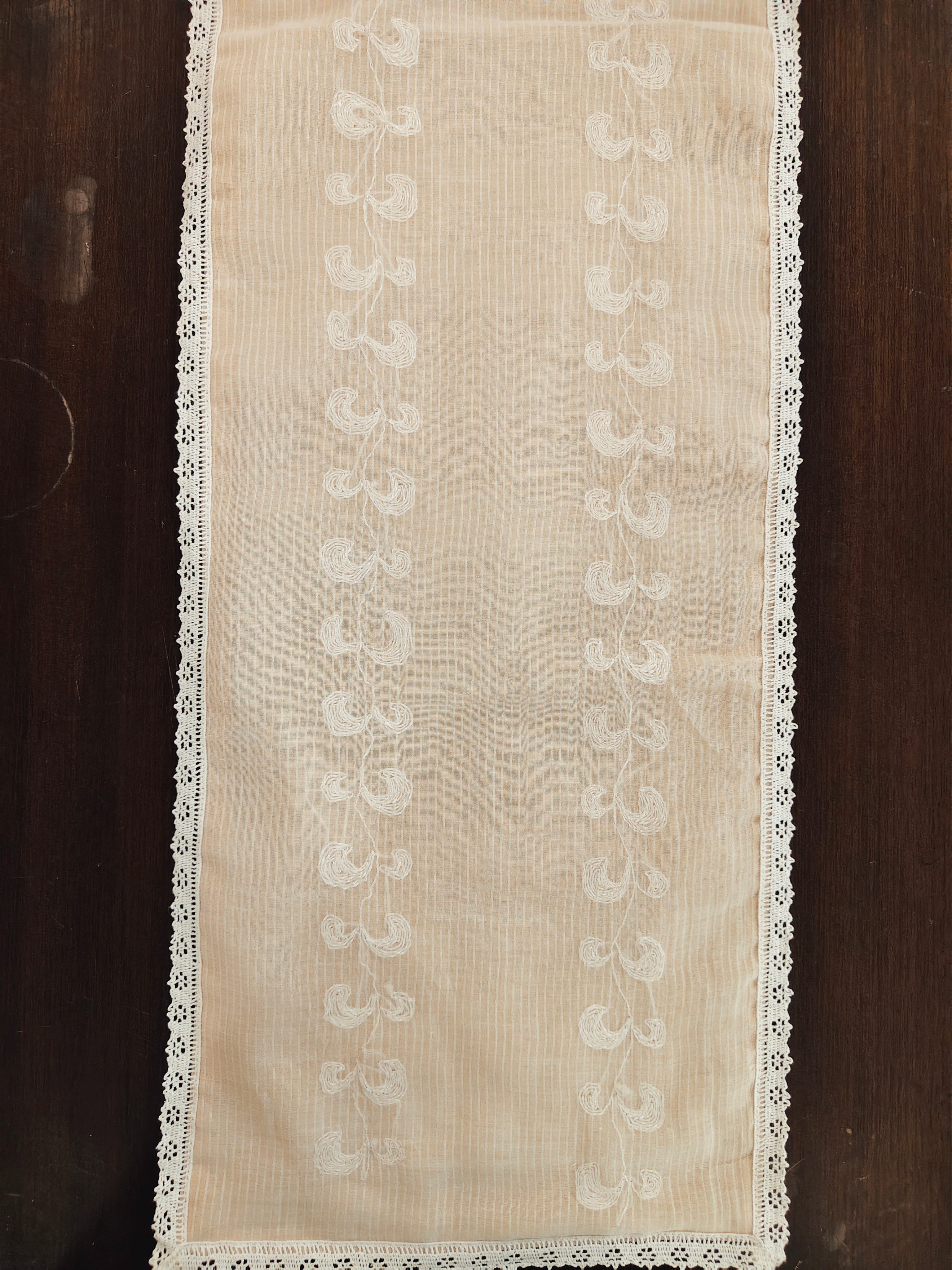 Mul Chanderi Off white Table Runner with Tepchi Chikankari Embroidery and lace finish