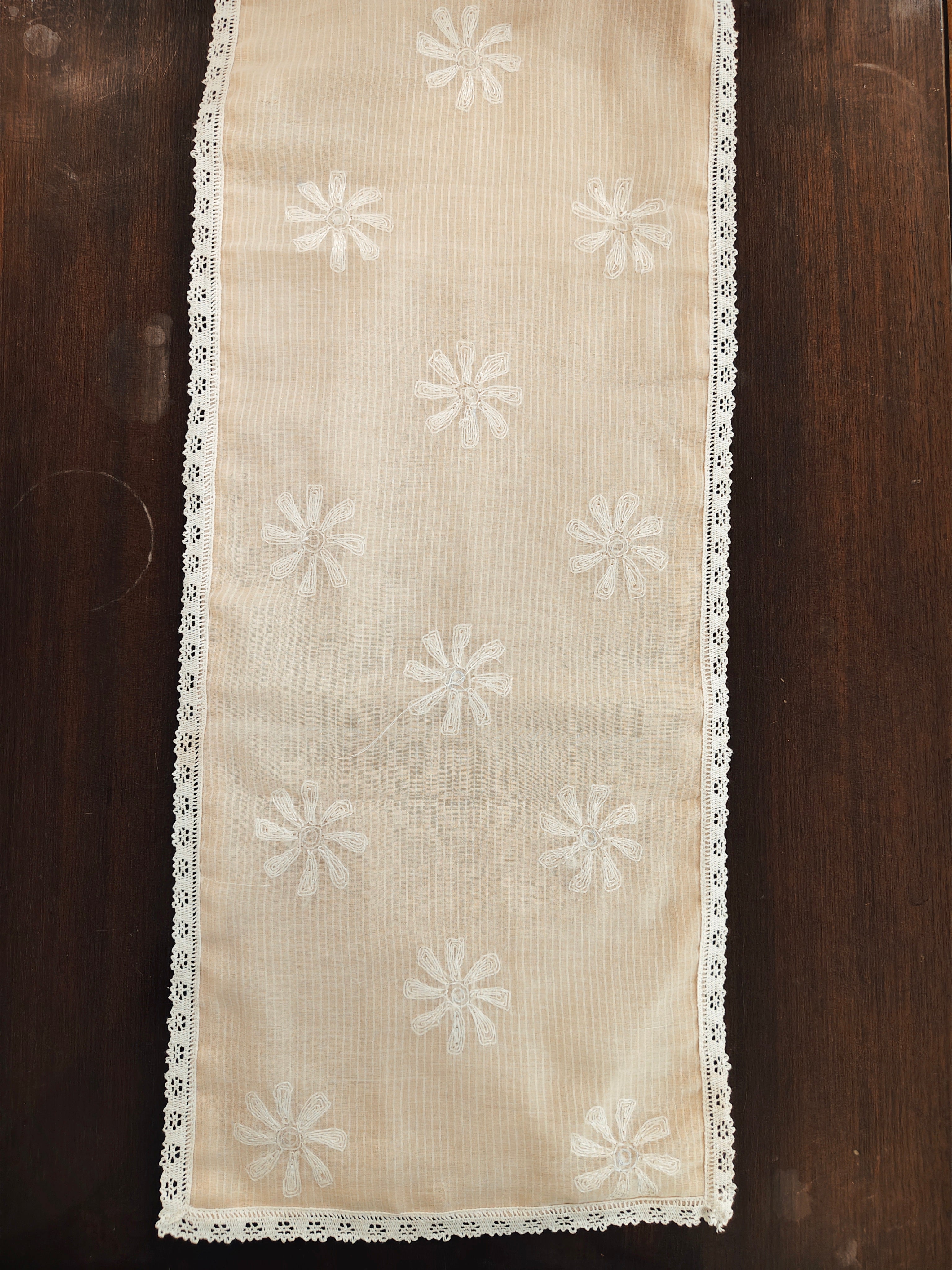 Mul Chanderi Off white Table Runner with Chikankari Embroidery and lace finish